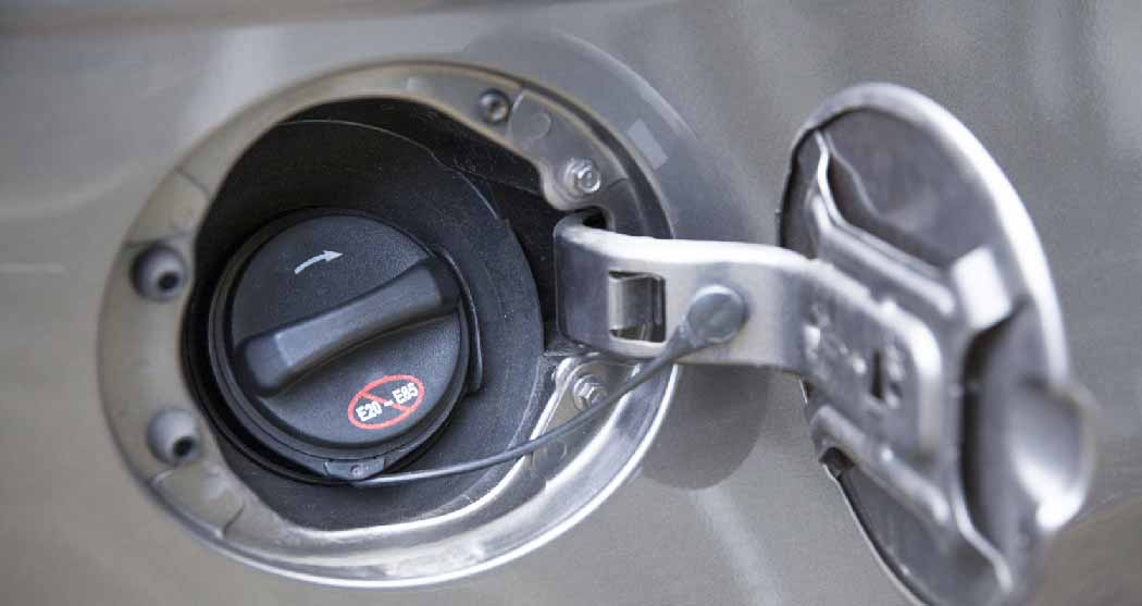 رانندگی بدون درپوش باک بنزین
